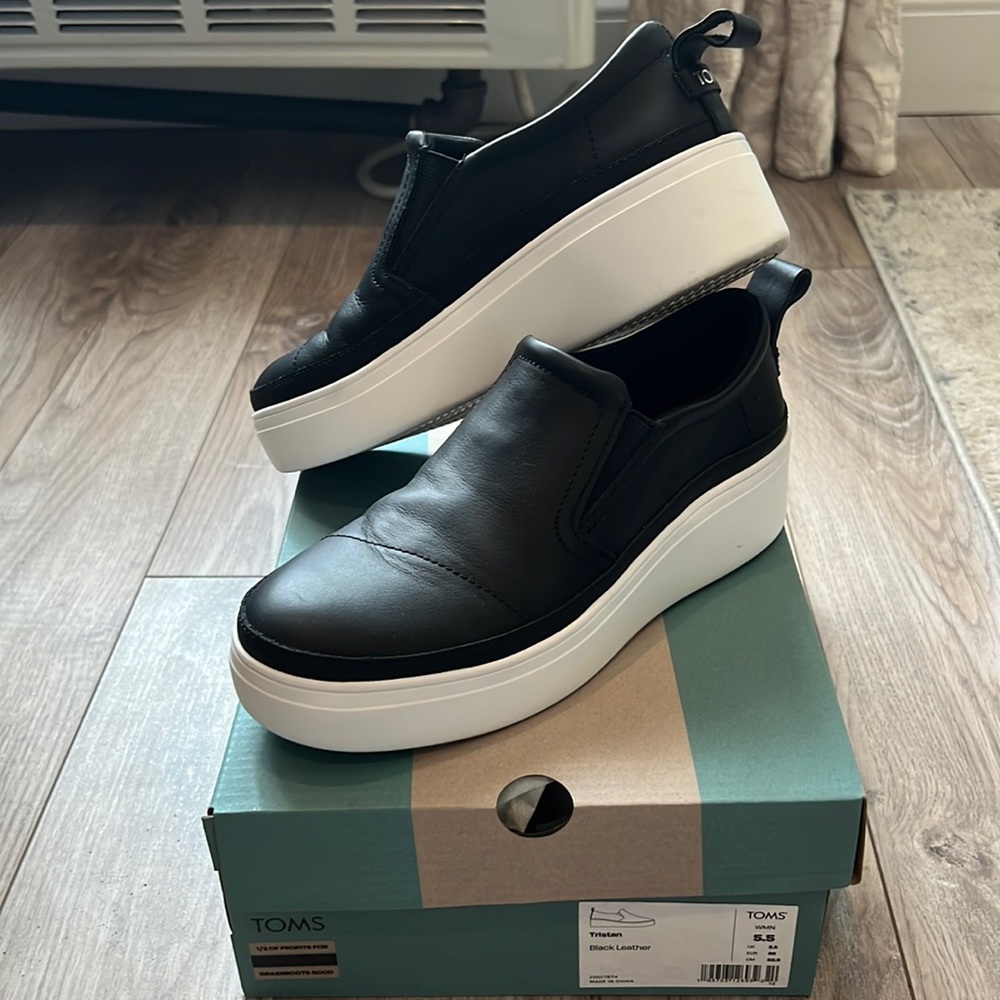 Toms - Tristan - Black Platform Sneaker - Size 5.5